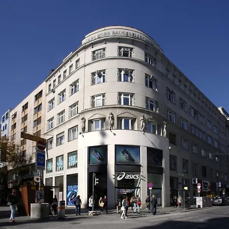 Continental Hotel-Pension-3